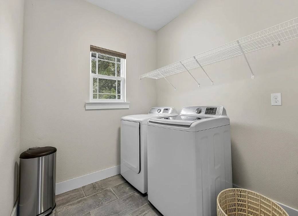 417 West Belmont Street - Photo 2 of 9