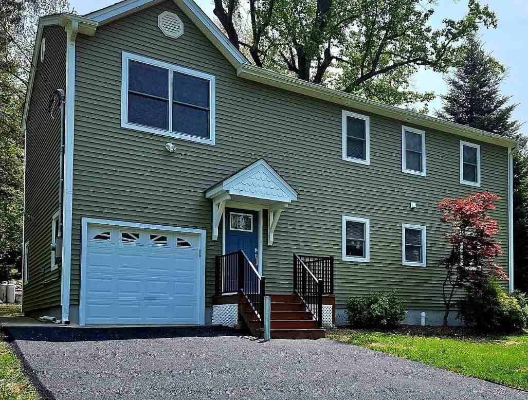 31 Lakeview Road - Photo 3 of 15