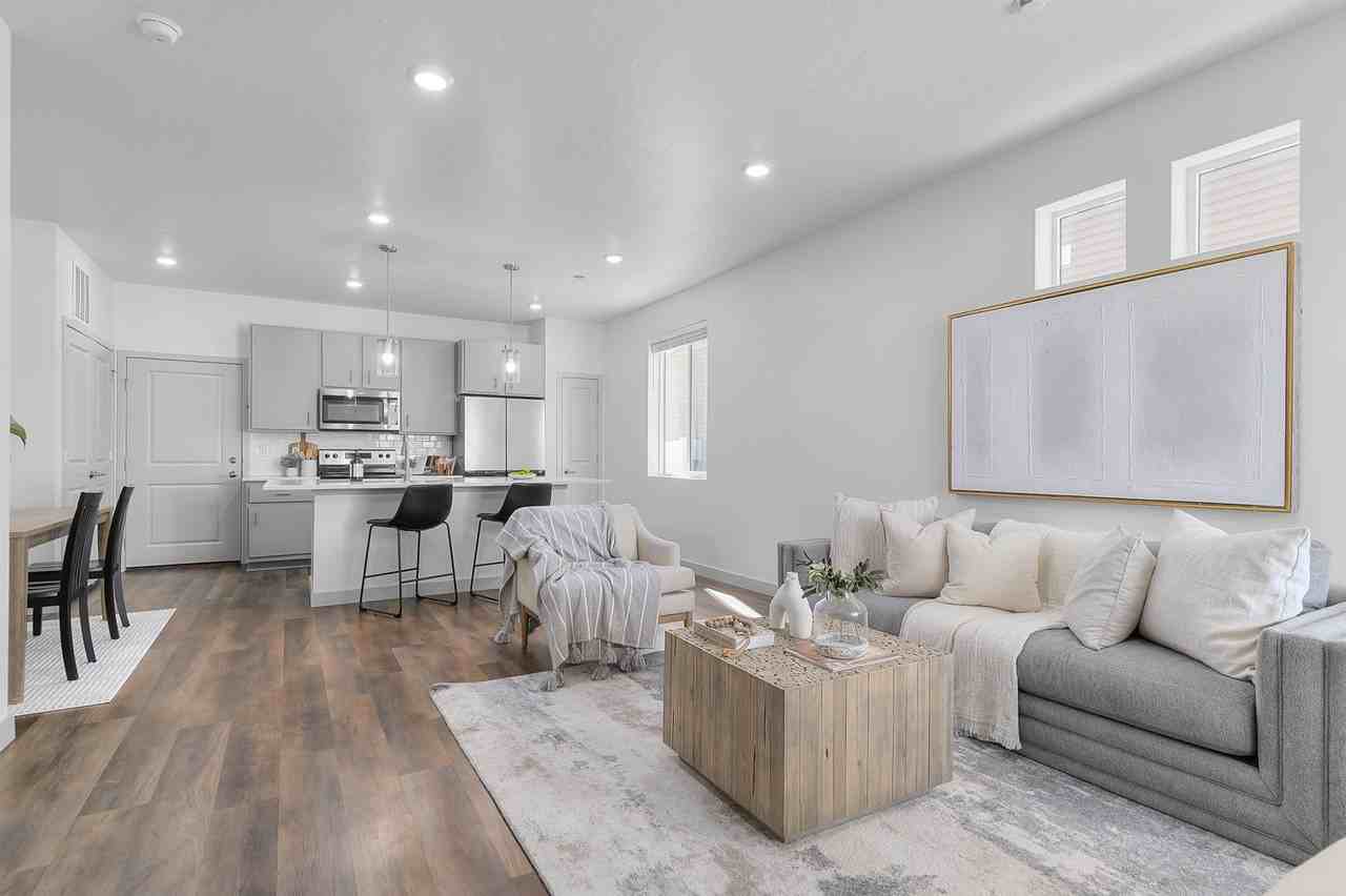 108 East Fairmont Place - Photo 7 of 15