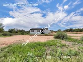 featured image of 1591 W Patton St