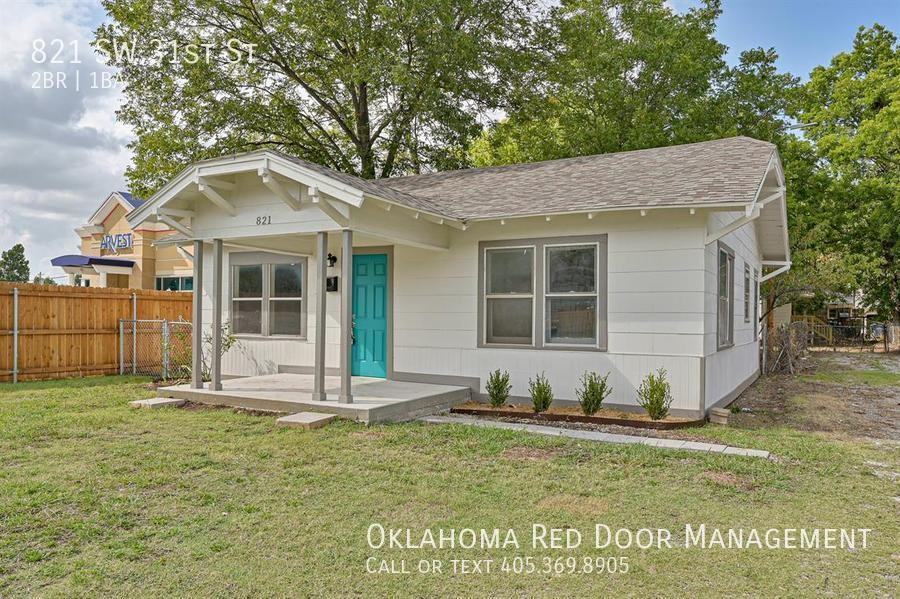 821 Sw 31st St - Photo 2 of 20