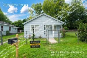 featured image of 2825 25th St