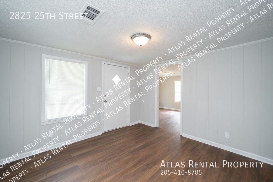 2825 25th St - Photo 5 of 17