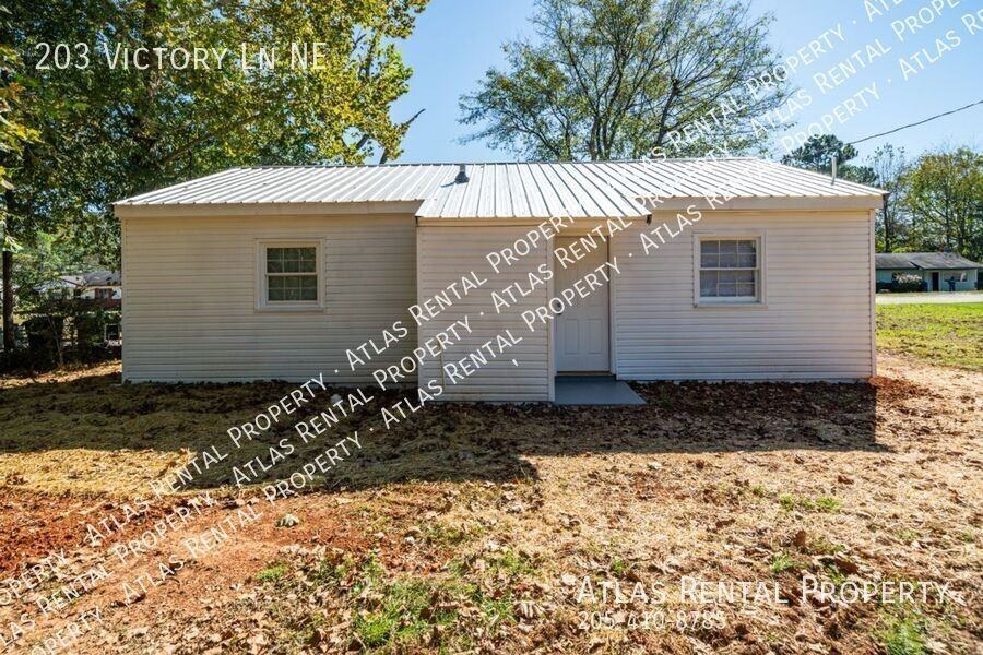 203 Victory Ln Ne - Photo 3 of 19