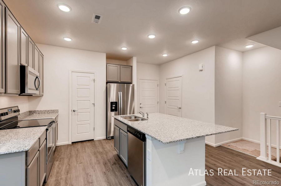 3841 N Himalaya Rd #1L - Photo 4 of 11