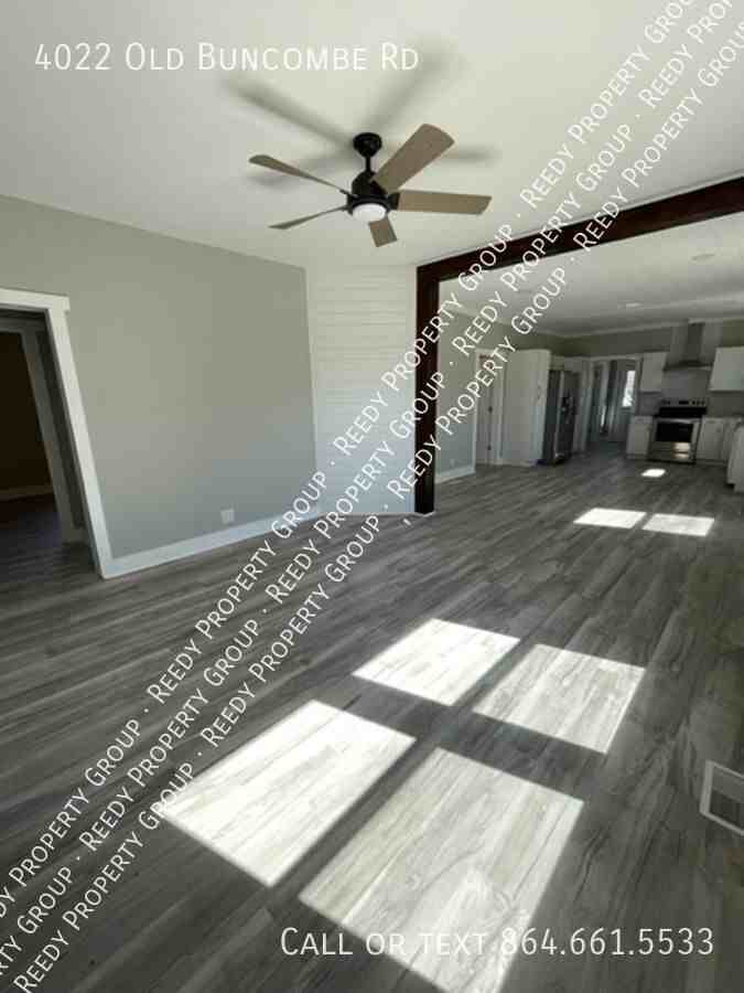 4022 Old Buncombe Rd - Photo 4 of 9