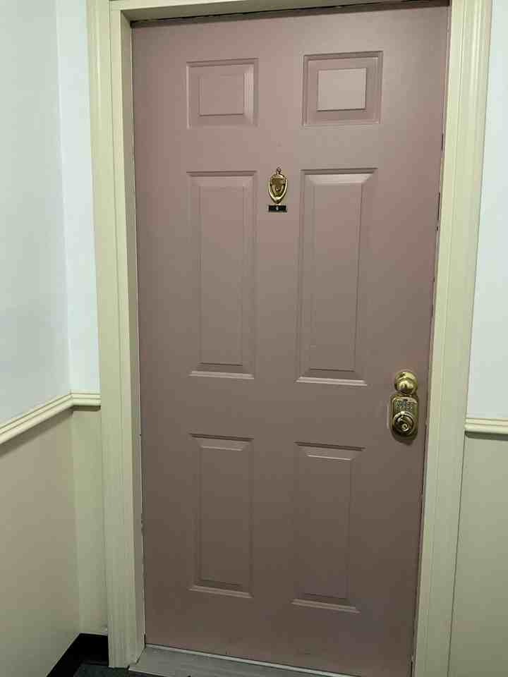 15 Windsor Ct #G - Photo 3 of 25