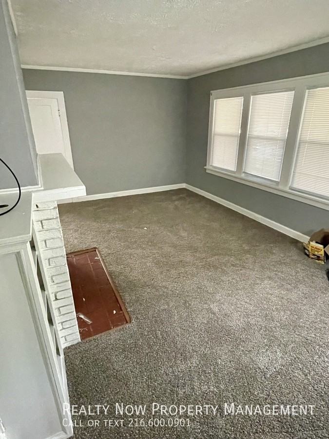 3396 W 117th St 1st Fl #1 - Photo 6 of 11