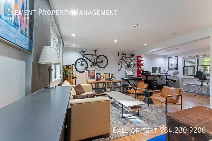 929 Saint Marys St #1 - Photo 2 of 19