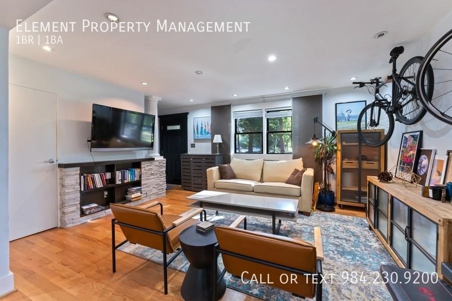 929 Saint Marys St #1 - Photo 3 of 19