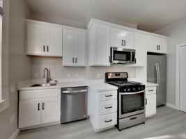 featured image of 1012 Masonic Ave #2