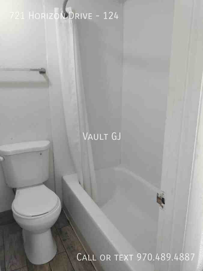 721 Horizon Dr #124 - Photo 4 of 15