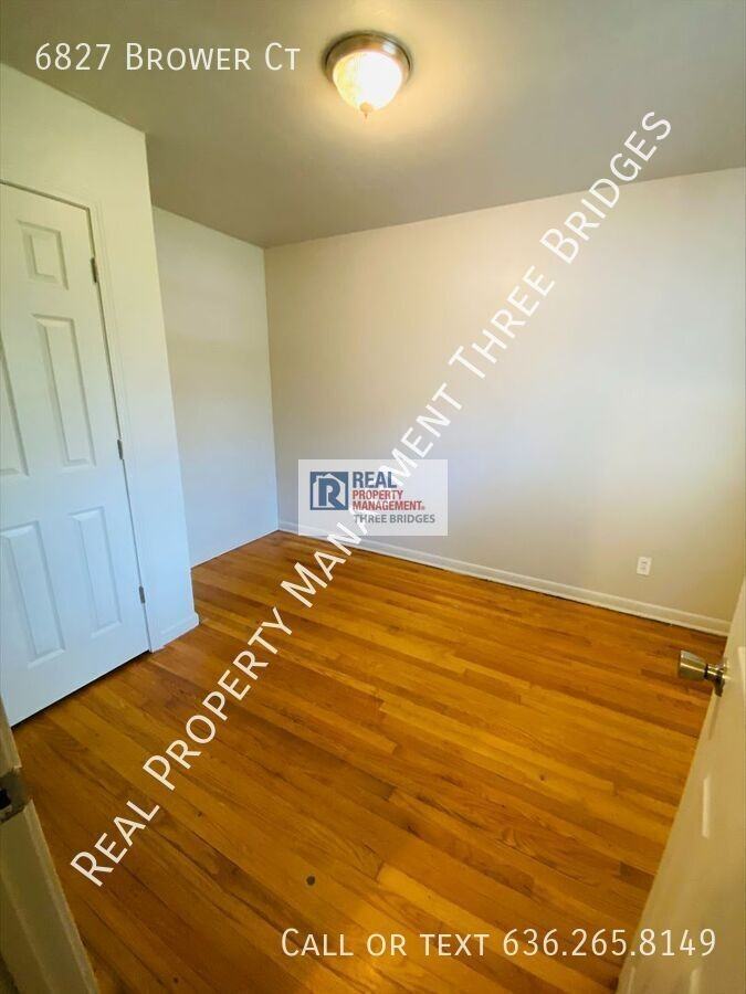 6827 Brower Ct - Photo 3 of 13