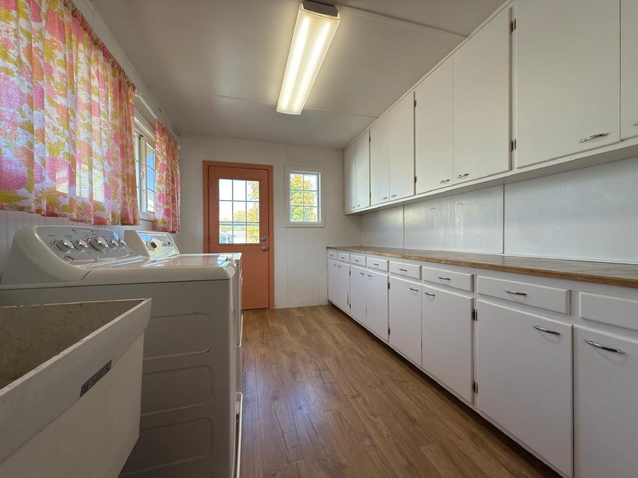 8907 East Boone Avenue - Photo 5 of 12