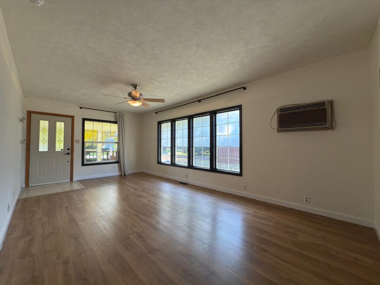 8907 East Boone Avenue - Photo 3 of 12