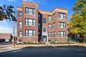featured image of 6275 Enright Ave #2W