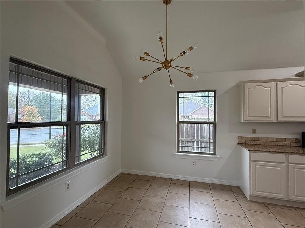 3031 N Bentley Rdg - Photo 4 of 29