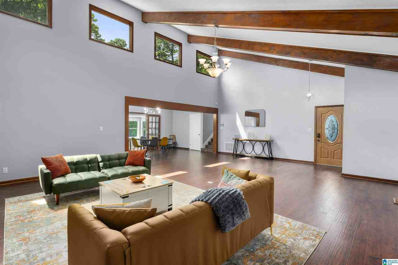 1304 Monterey Dr - Photo 7 of 27