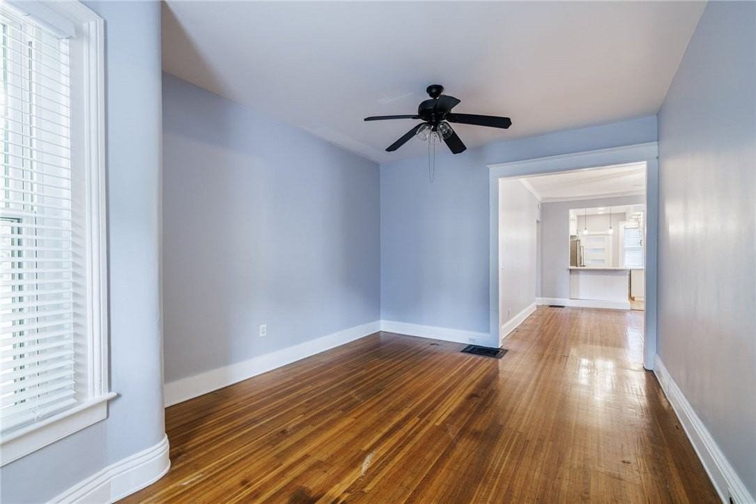 222 Gregory St - Photo 6 of 19