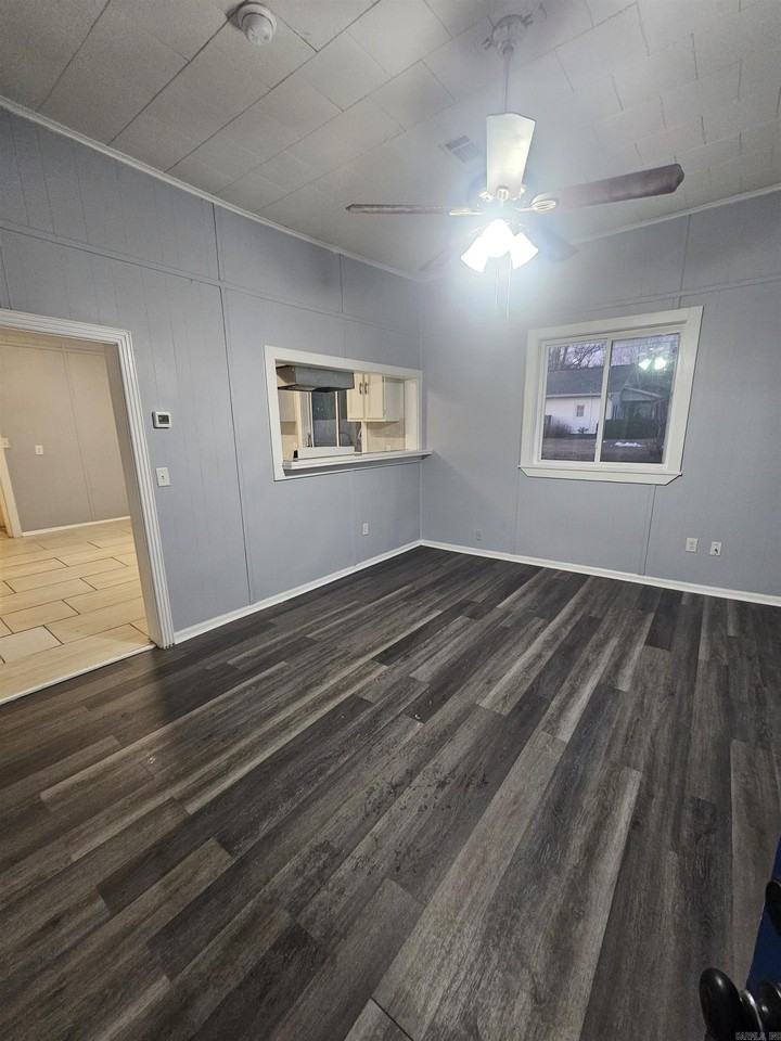 603 South 1st Street - Photo 2 of 19