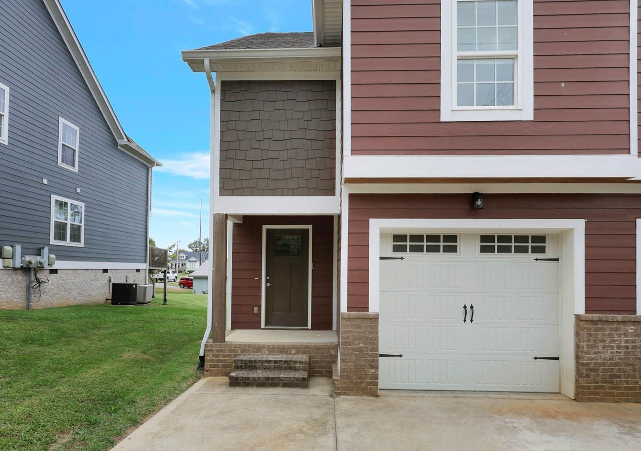 5652 High Street - Photo 3 of 24