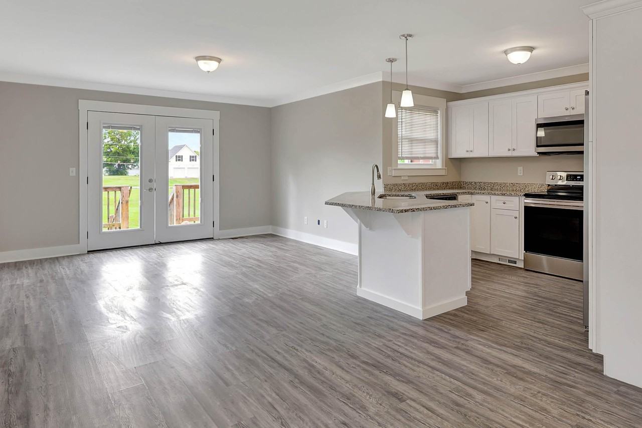 5652 High Street - Photo 5 of 24