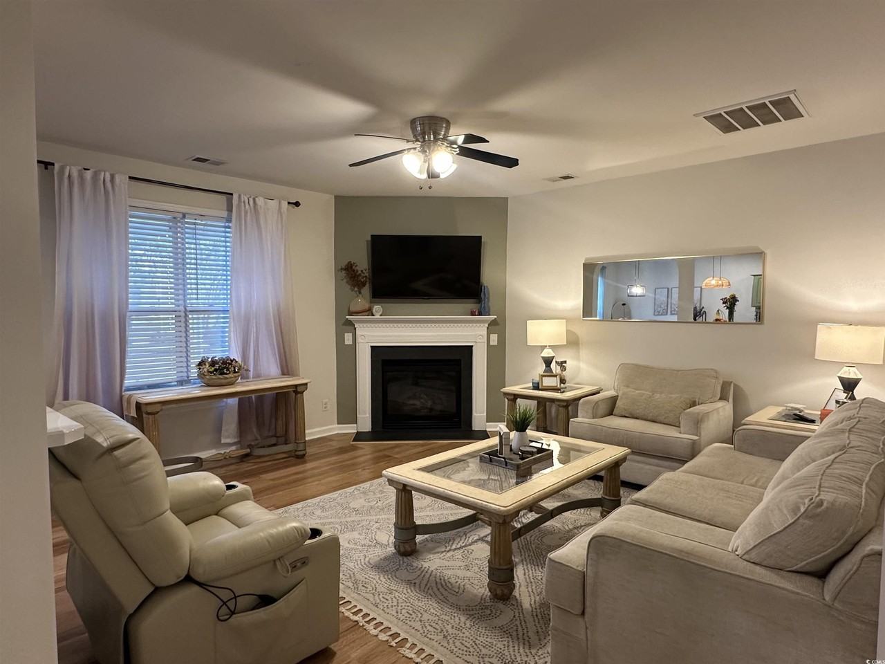 204 Fulbourn Pl - Photo 5 of 30