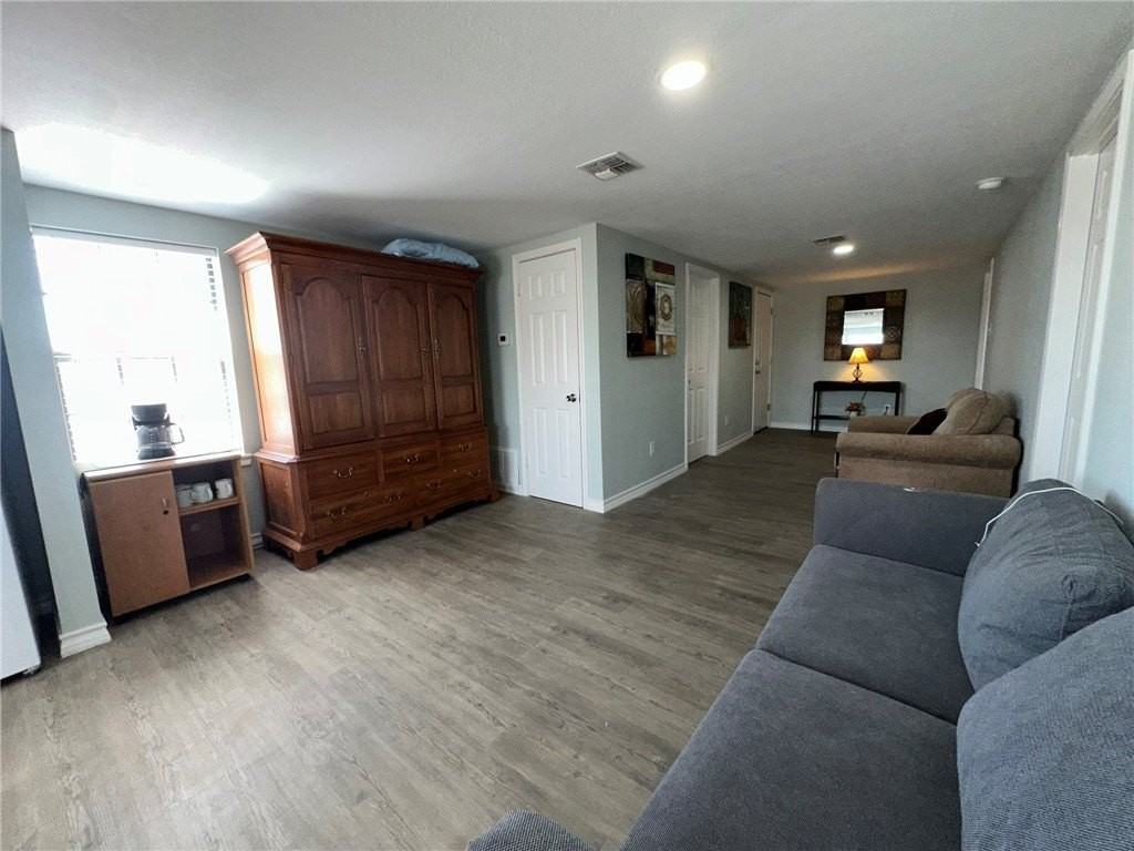 201 Volpe Circle - Photo 4 of 29