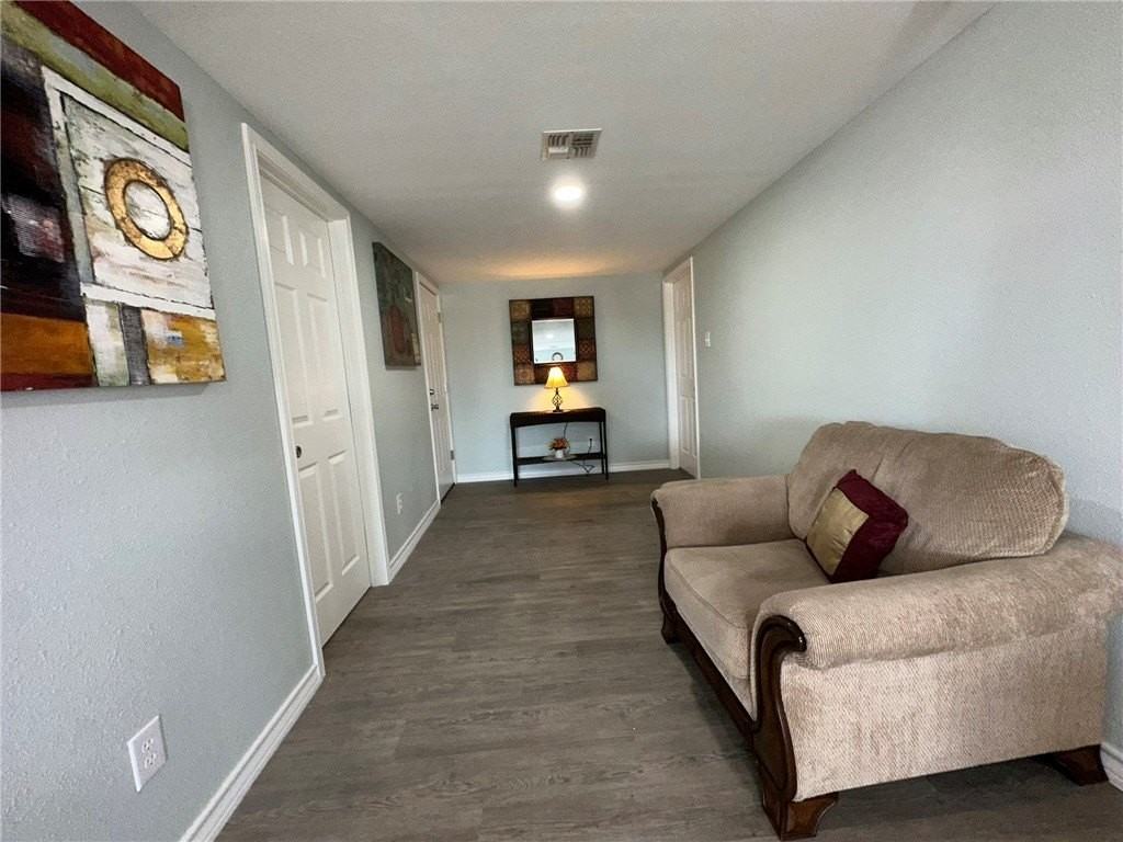 201 Volpe Circle - Photo 5 of 29