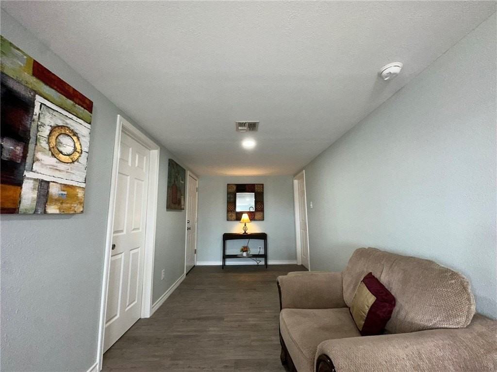 201 Volpe Circle - Photo 6 of 29