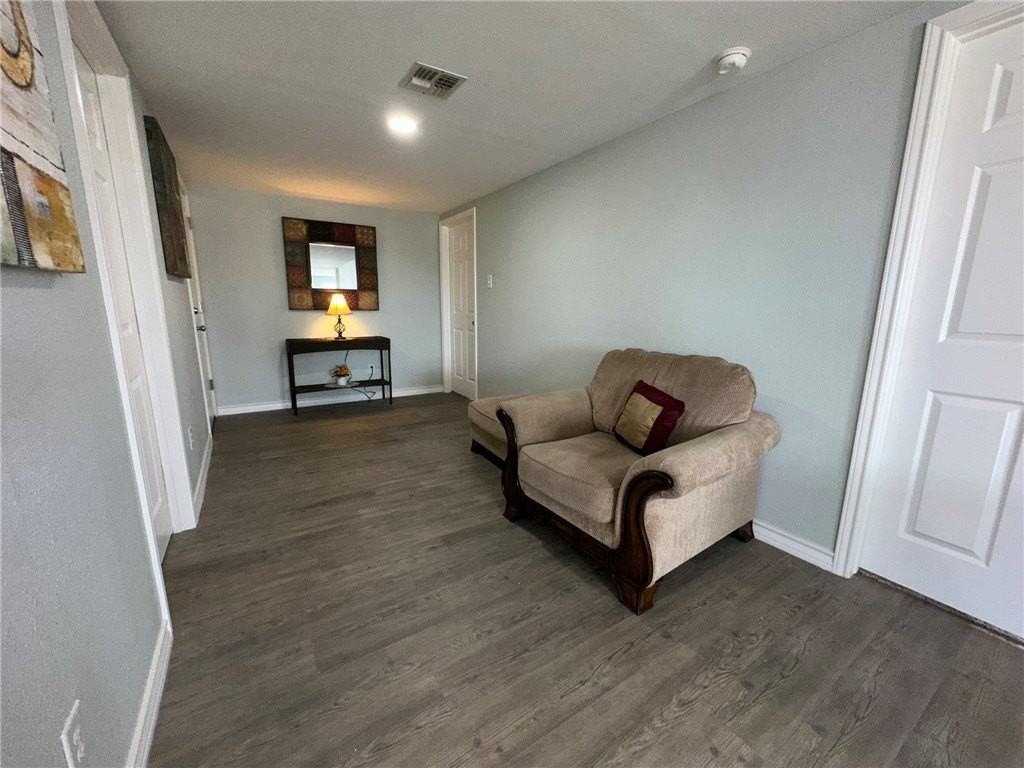 201 Volpe Circle - Photo 7 of 29