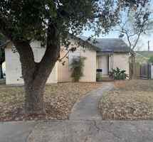 featured image of 528 W Lee Ave