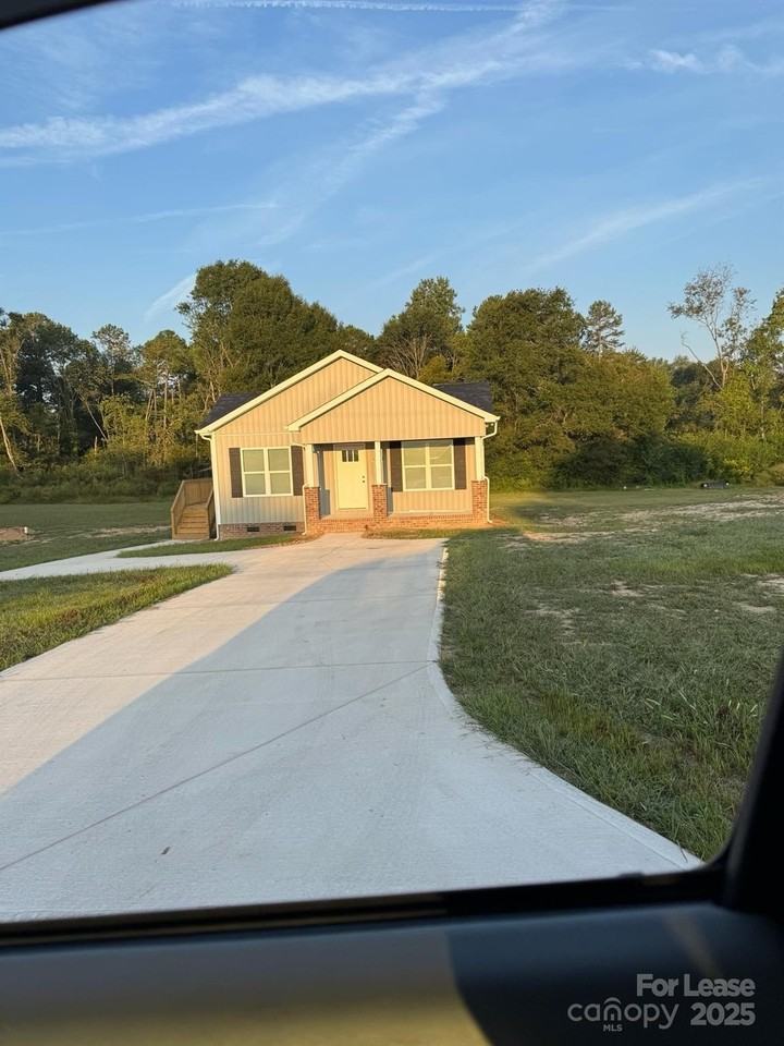 113 Keeter St - Photo 2 of 6