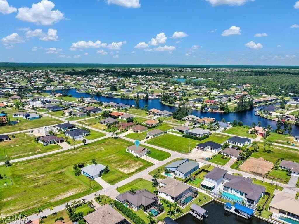 2032 Nw 32nd Ct - Photo 2 of 27