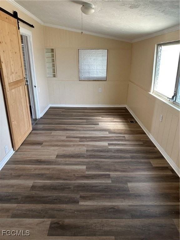 2072 Maple Avenue - Photo 4 of 8