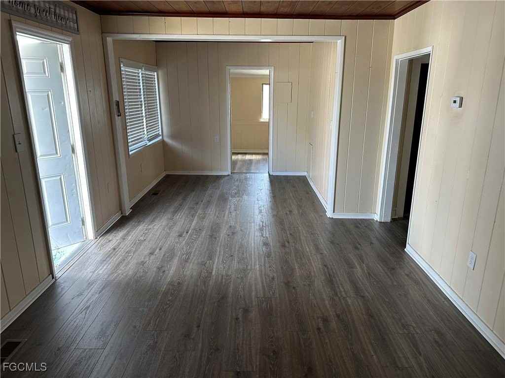 2072 Maple Avenue - Photo 5 of 8