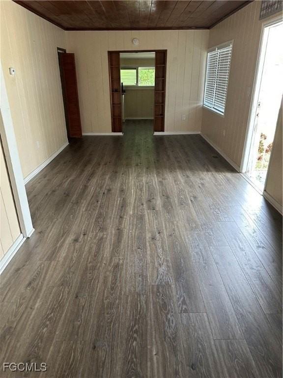 2072 Maple Avenue - Photo 7 of 8