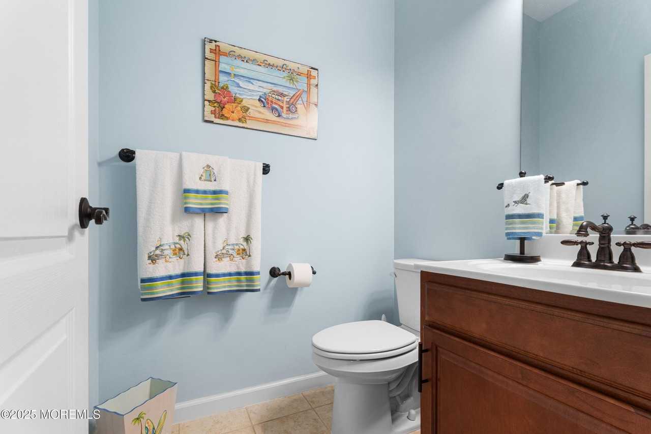 254 Hawthorne Ln - Photo 6 of 38