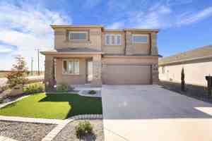 featured image of 585 Issa Cir