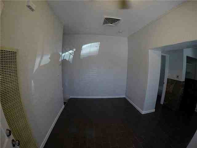 8903 Old County Dr Apt C #C - Photo 3 of 37