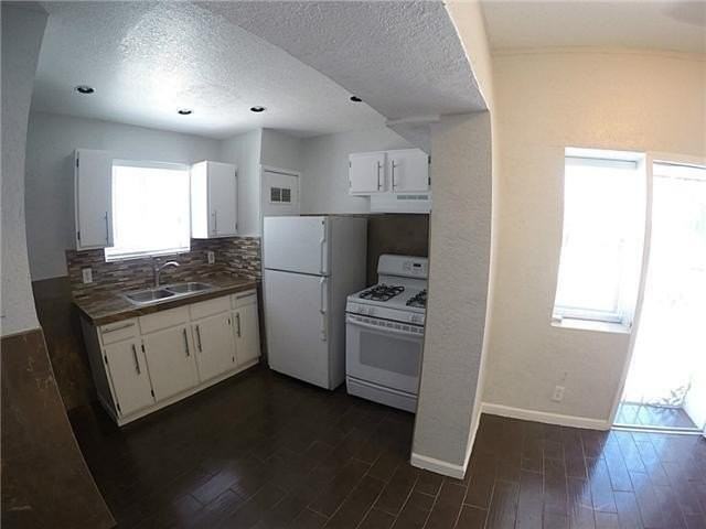 8903 Old County Dr Apt C #C - Photo 5 of 37