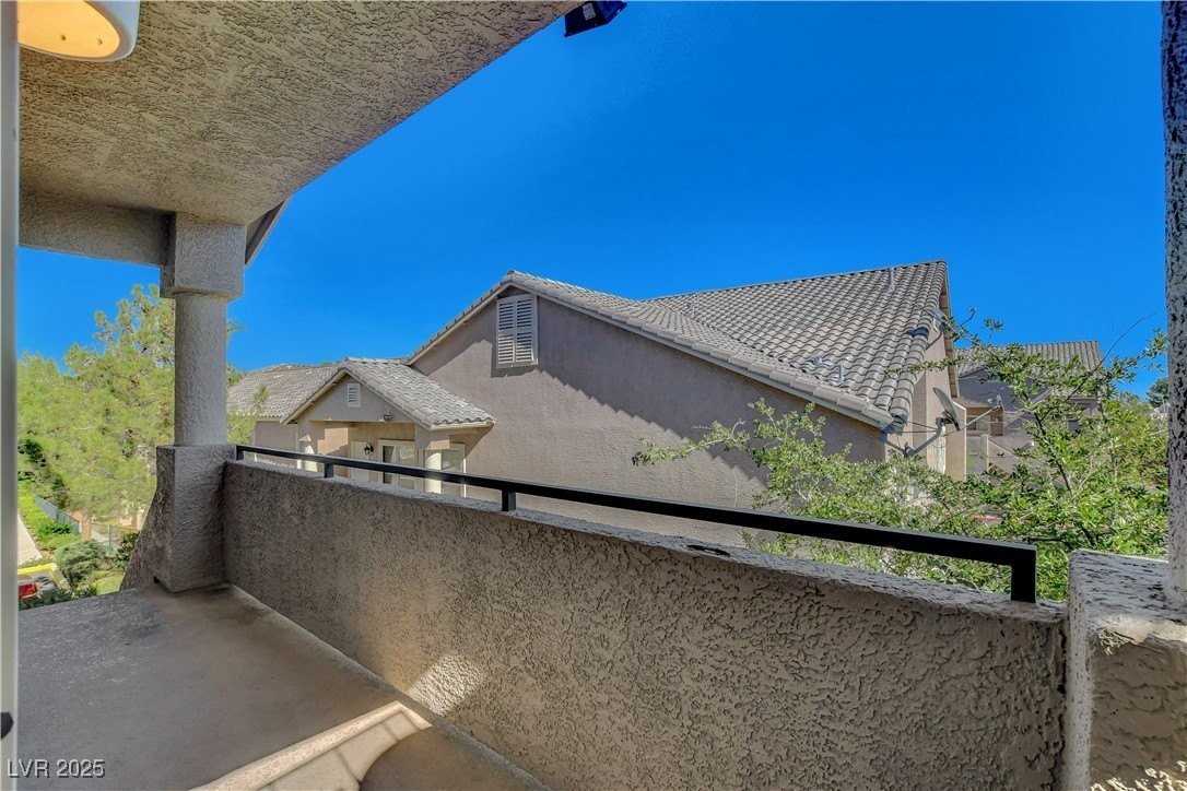 2052 Jade Creek St #203 - Photo 4 of 47