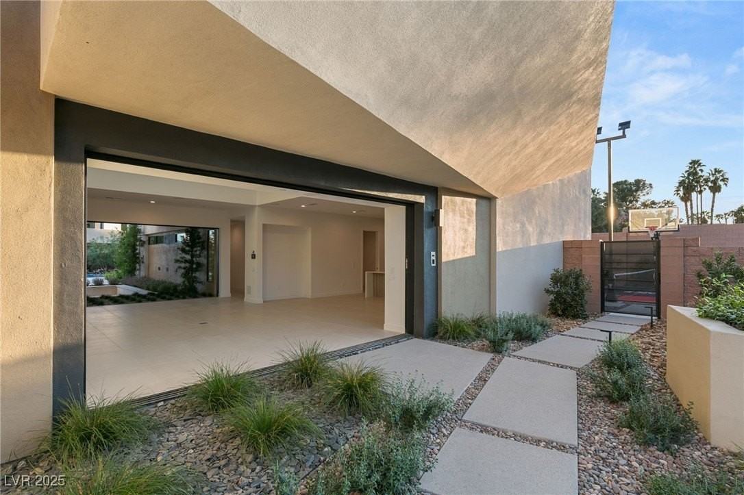 7385 Heron Canyon Ct - Photo 3 of 50