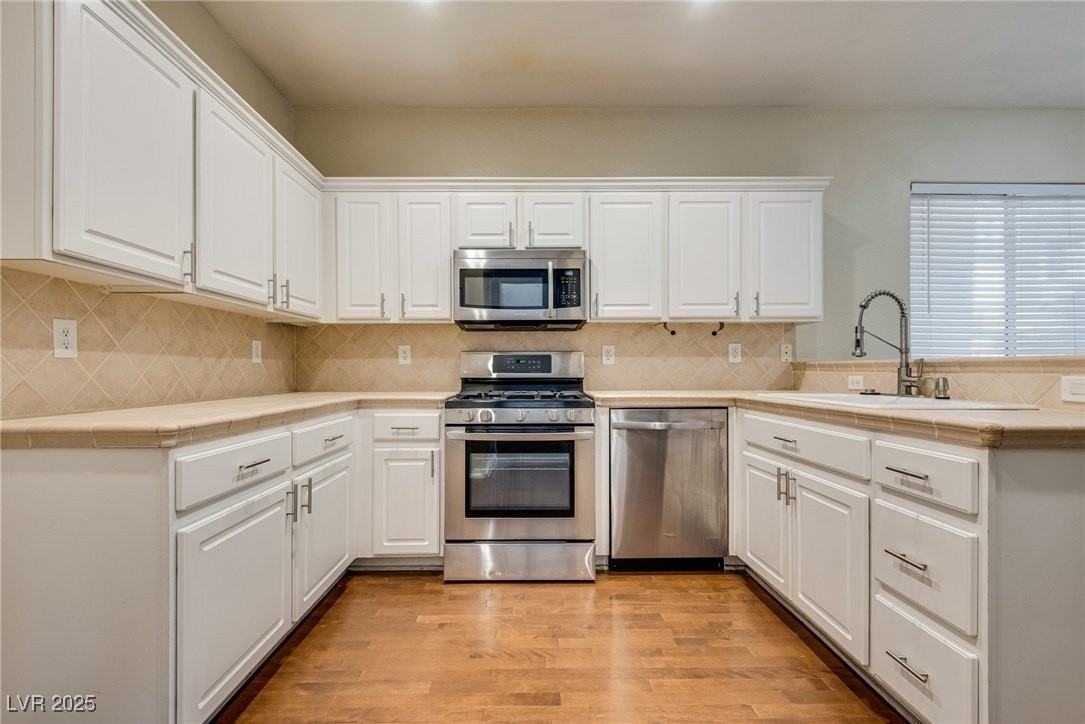 6234 Dartington Hall St - Photo 2 of 14