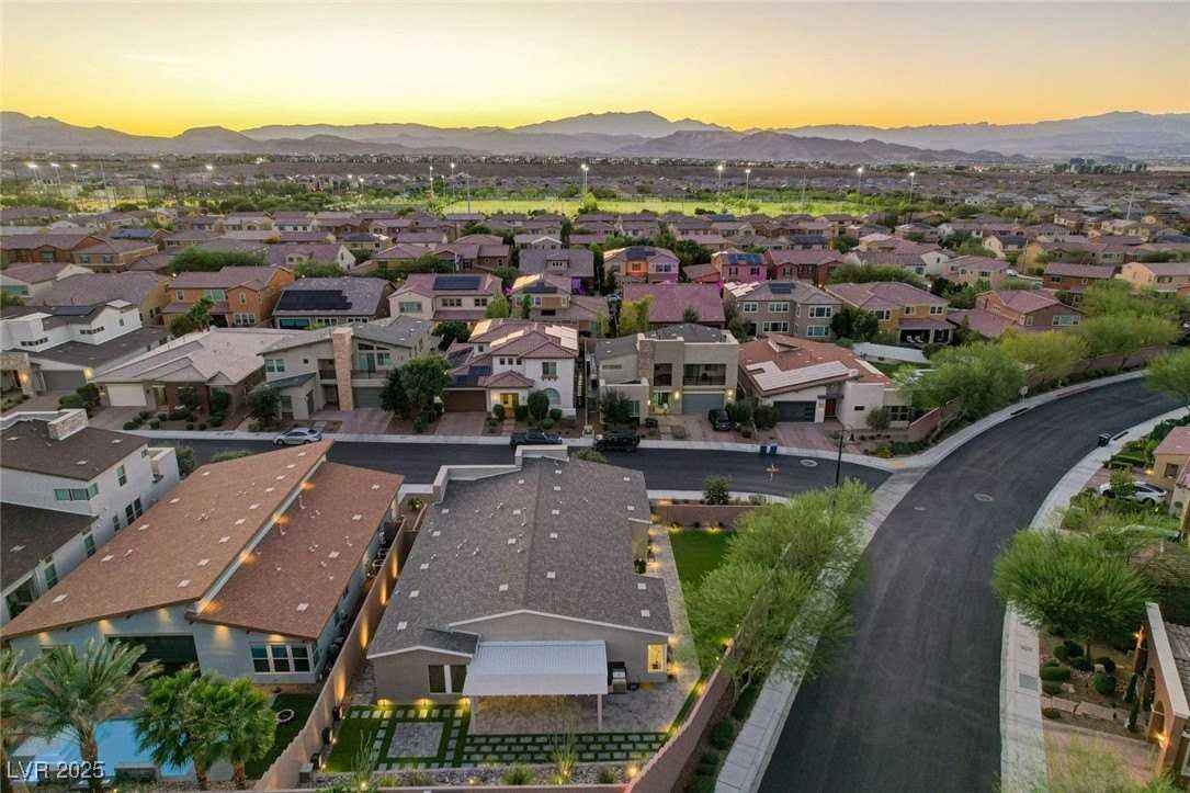 2560 Bridle Oaks Ct - Photo 4 of 38