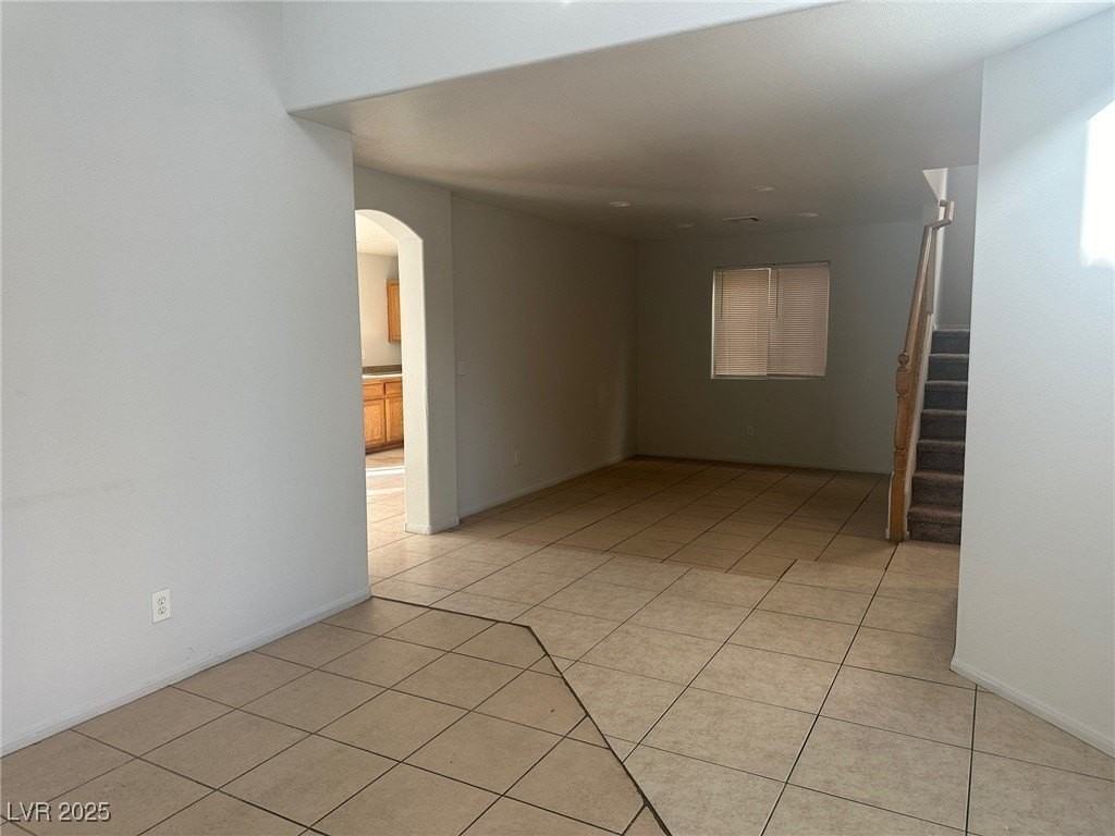 8341 Fort Sedgwick Ave - Photo 3 of 21