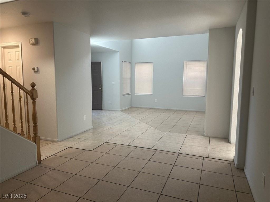 8341 Fort Sedgwick Ave - Photo 4 of 21