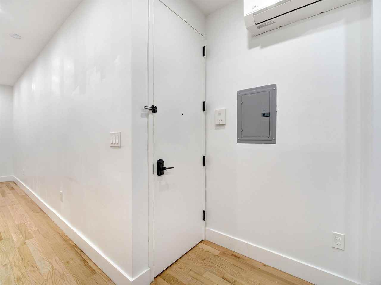 151 Williams Ave - Photo 2 of 14