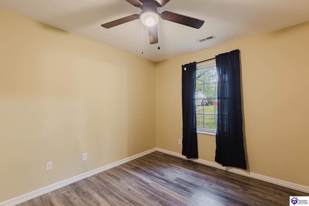 150 Airview Dr - Photo 7 of 10