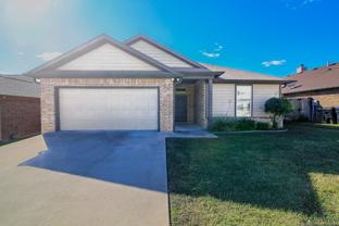 2906 San Jose Dr - Photo 1 of 1